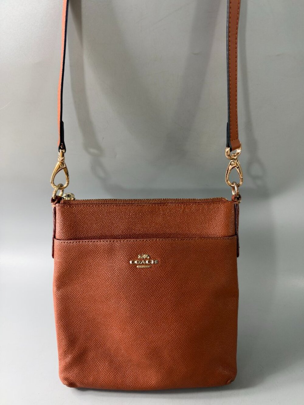 COACH Women's Crossgrain Messenger Crossbody Gd/1941 Saddle